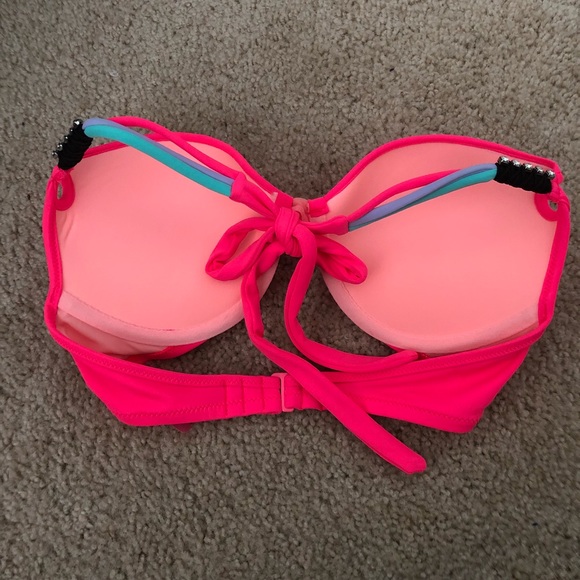 NWOT Victoria’s Secret push-up swim top - Picture 3 of 4